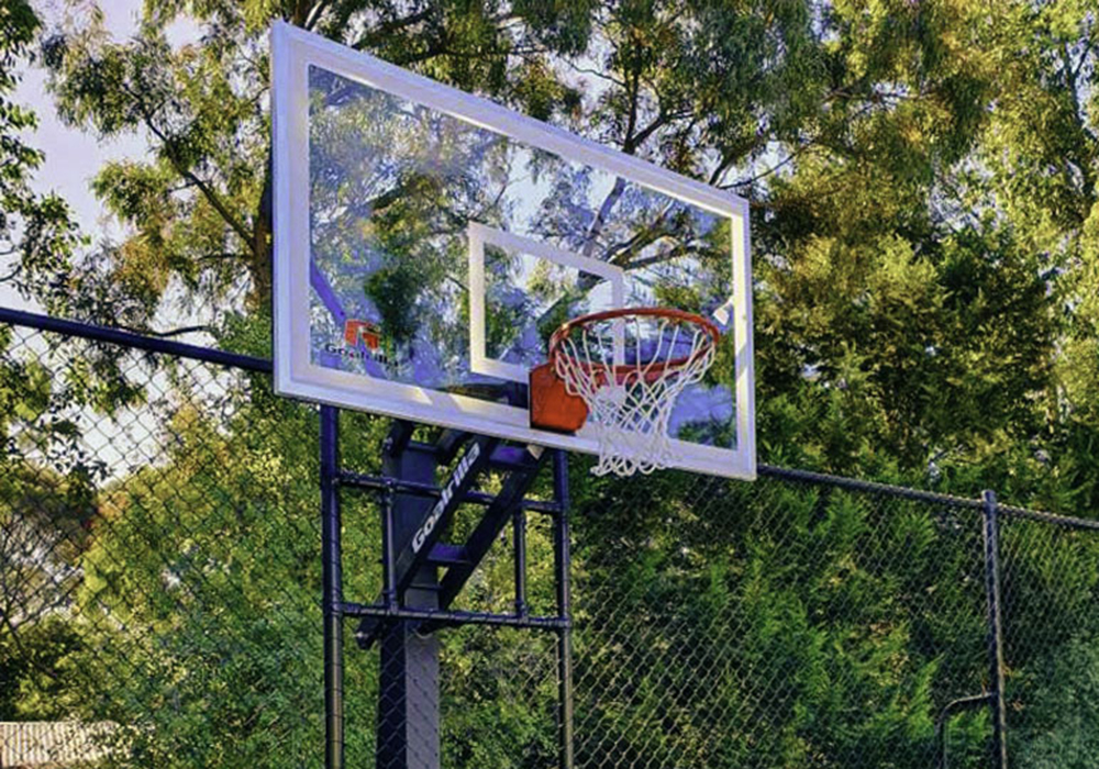 Black PVC chain wire basketball court fence behind ring2